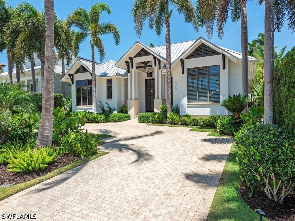 545 13th Avenue S Naples FL 34102 226017050 image2