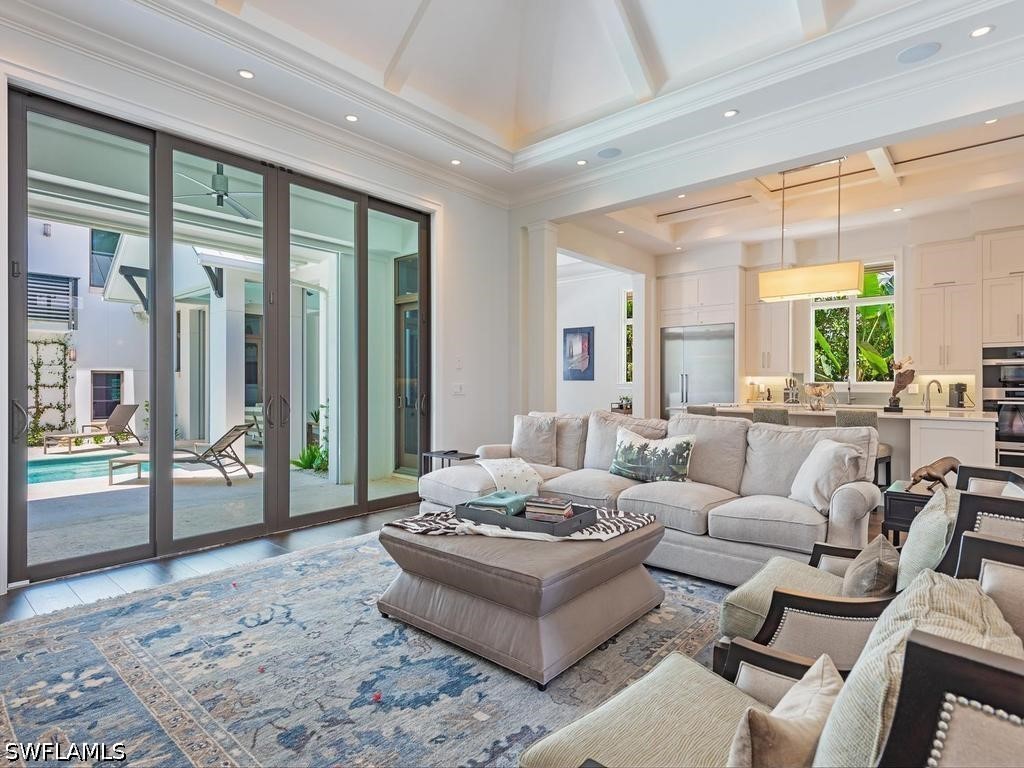 545 13th Avenue S Naples FL 34102 226017050 image4