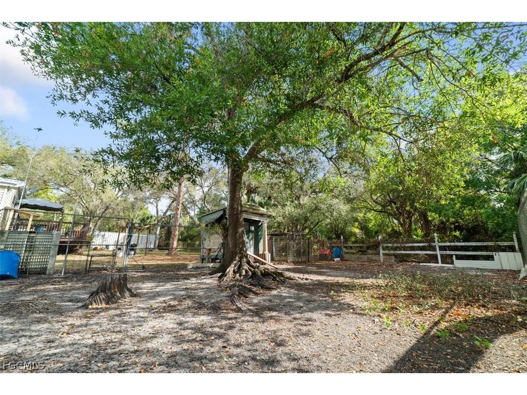 545 & 535 S Fronda Street Clewiston FL 33440 2026011871 image16