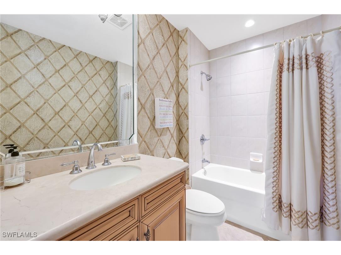 545 Avellino Isles Circle #102 Naples FL 34119 225070267 image16