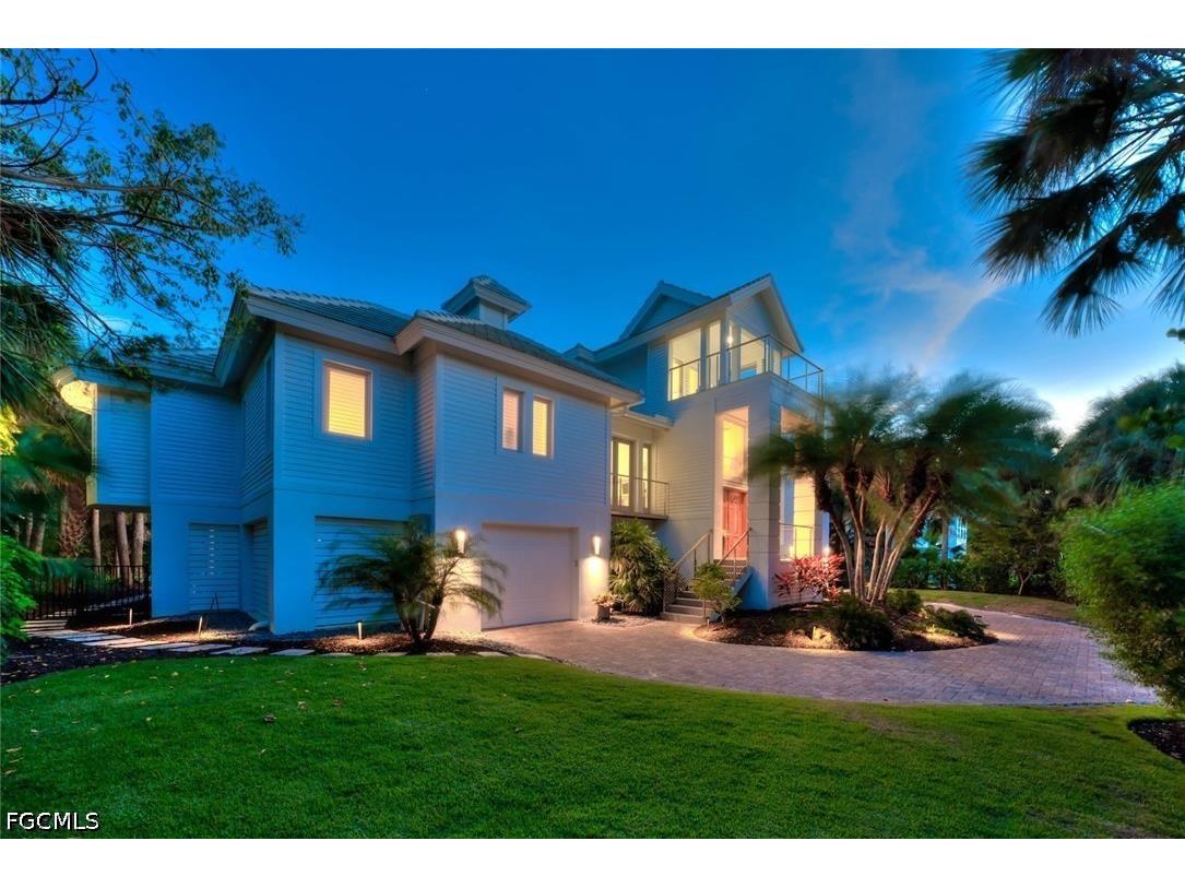 545 Lighthouse Way Sanibel FL 33957 2026017885 image3