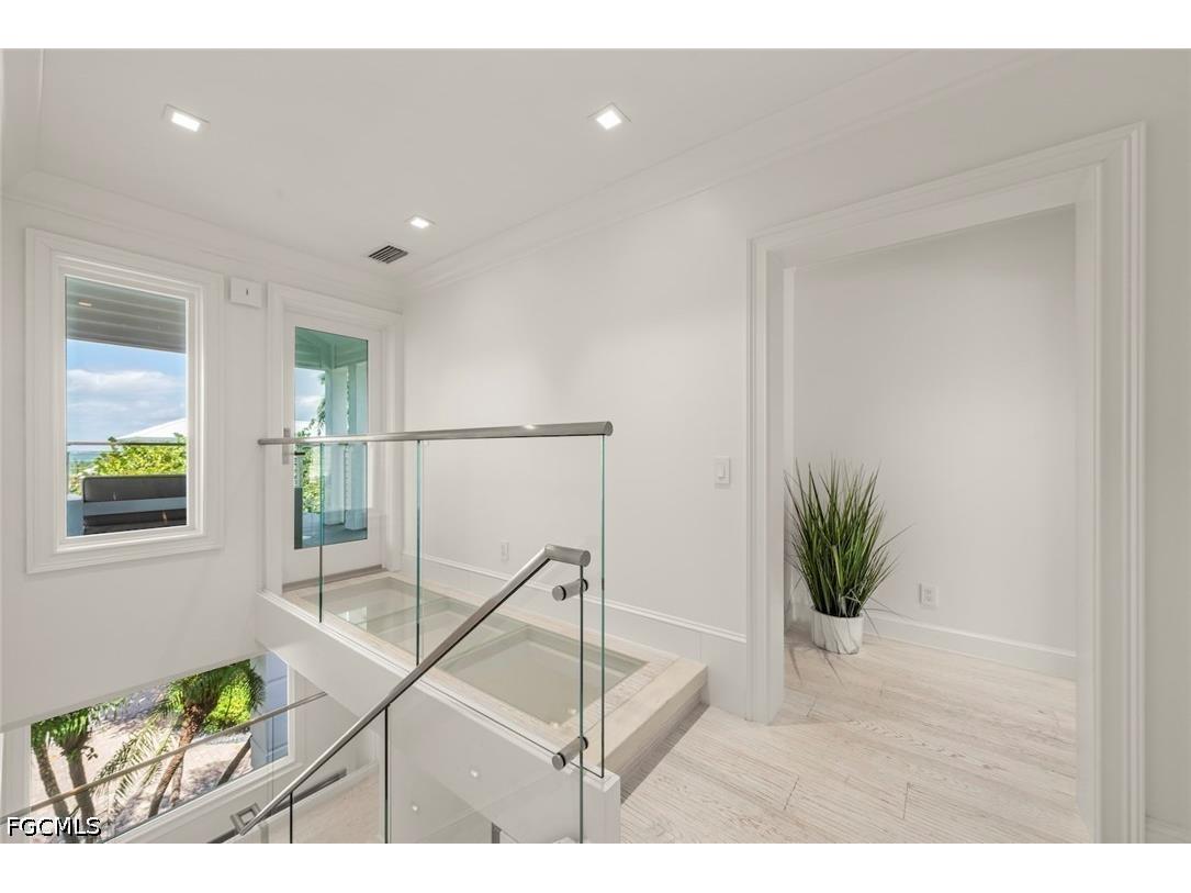 545 Lighthouse Way Sanibel FL 33957 2026017885 image32