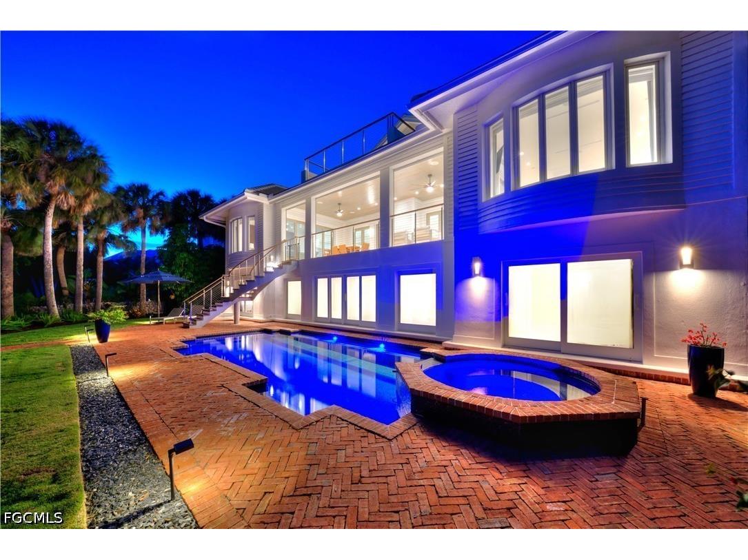 545 Lighthouse Way Sanibel FL 33957 2026017885 image4