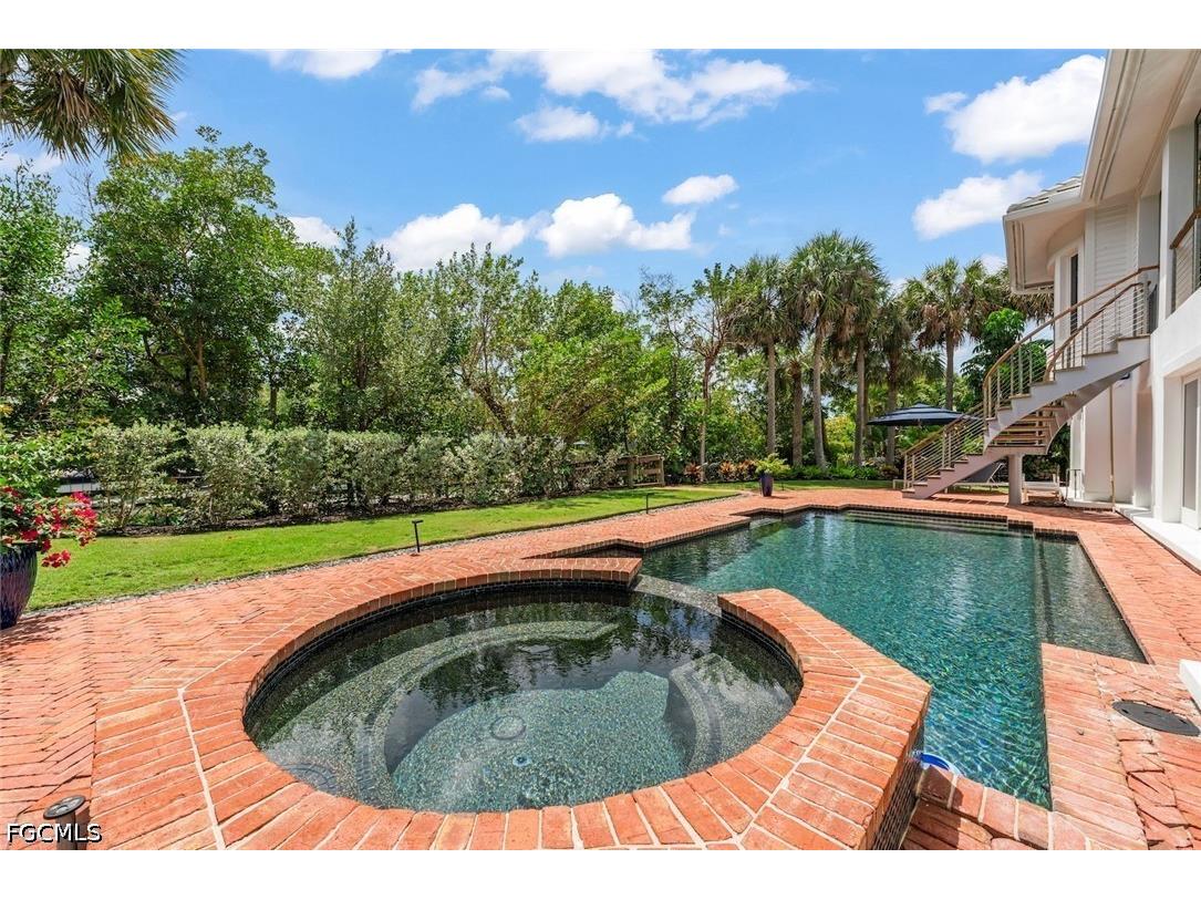 545 Lighthouse Way Sanibel FL 33957 2026017885 image41