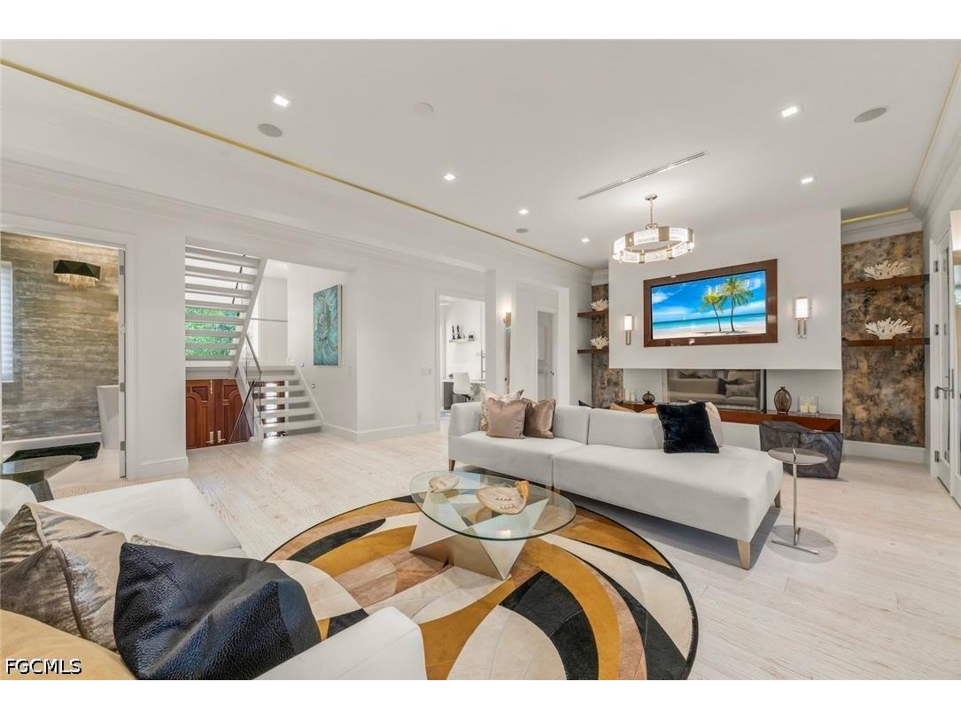 545 Lighthouse Way Sanibel FL 33957 2026017885 image6