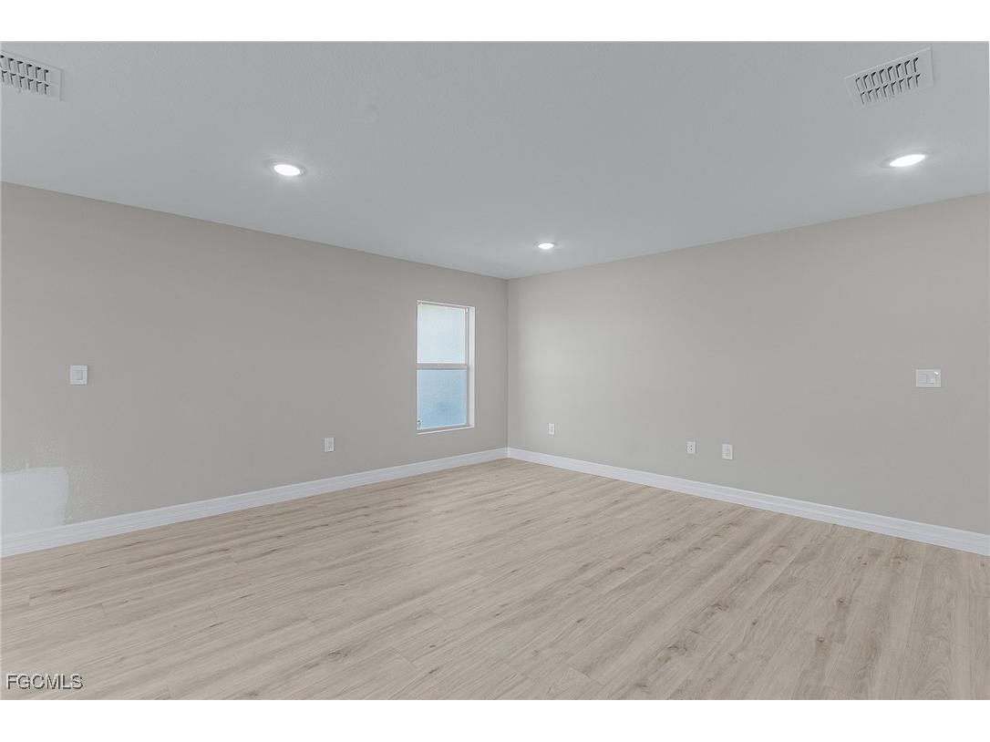 545 Oakshire Lane Lehigh Acres FL 33972 2026000972 image15