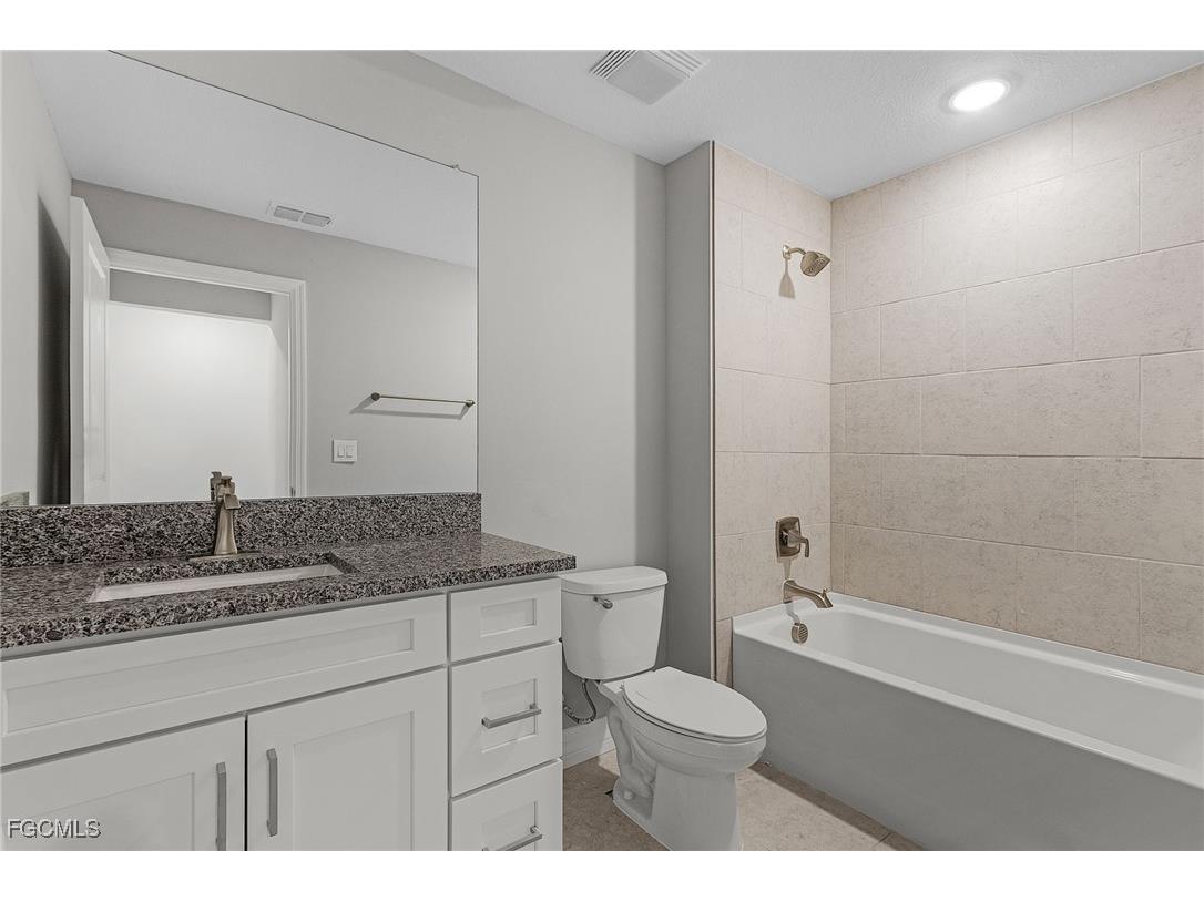 545 Oakshire Lane Lehigh Acres FL 33972 2026000972 image17