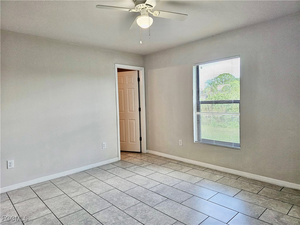 545 SE 4th Terrace Cape Coral FL 33990 2025014128 image10