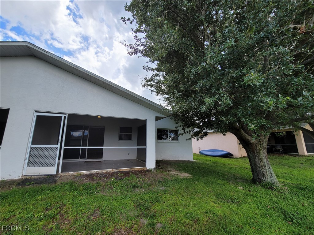 545 SE 6th Terrace Cape Coral FL 33990 2025017554 image17