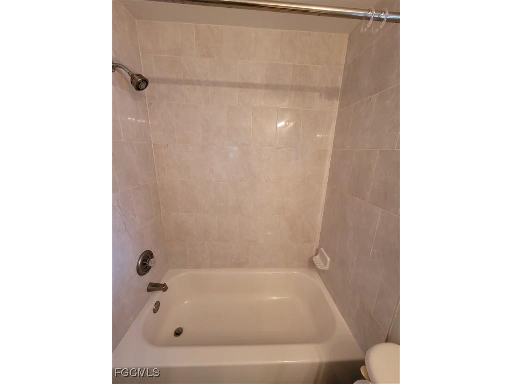 545 SE 6th Terrace Cape Coral FL 33990 2025017554 image9