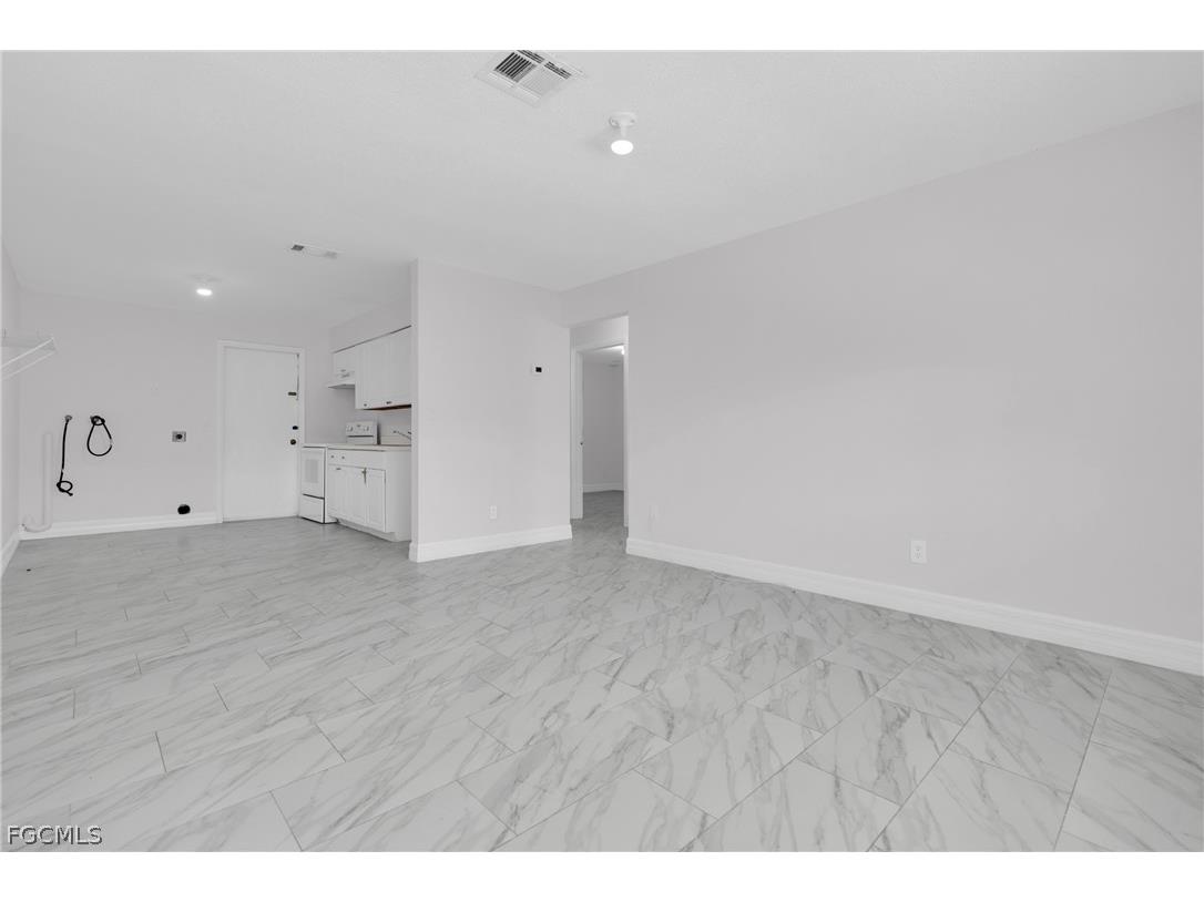 5455/5457 Tenth Avenue Fort Myers FL 33907 2026013125 image1