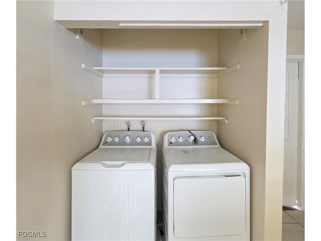 5458/5460 Tenth Avenue Fort Myers FL 33907 2025012684 image8