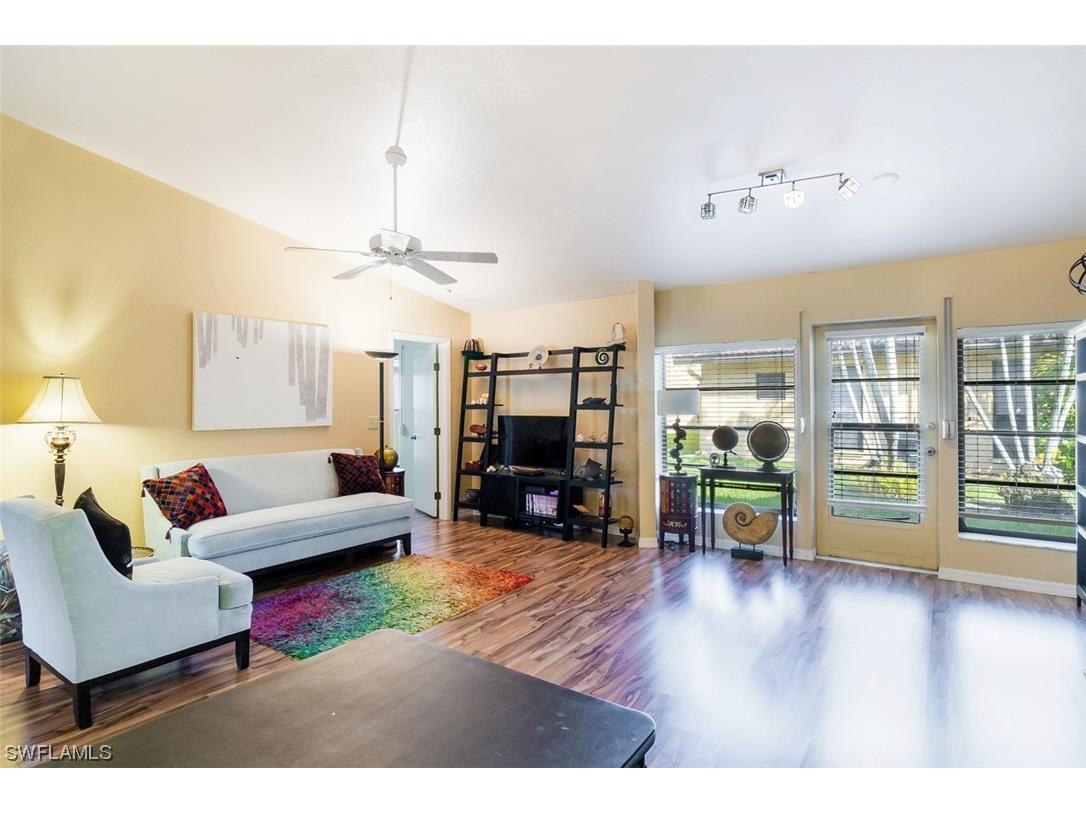 5458 Governors Drive Fort Myers FL 33907 223014242 image1