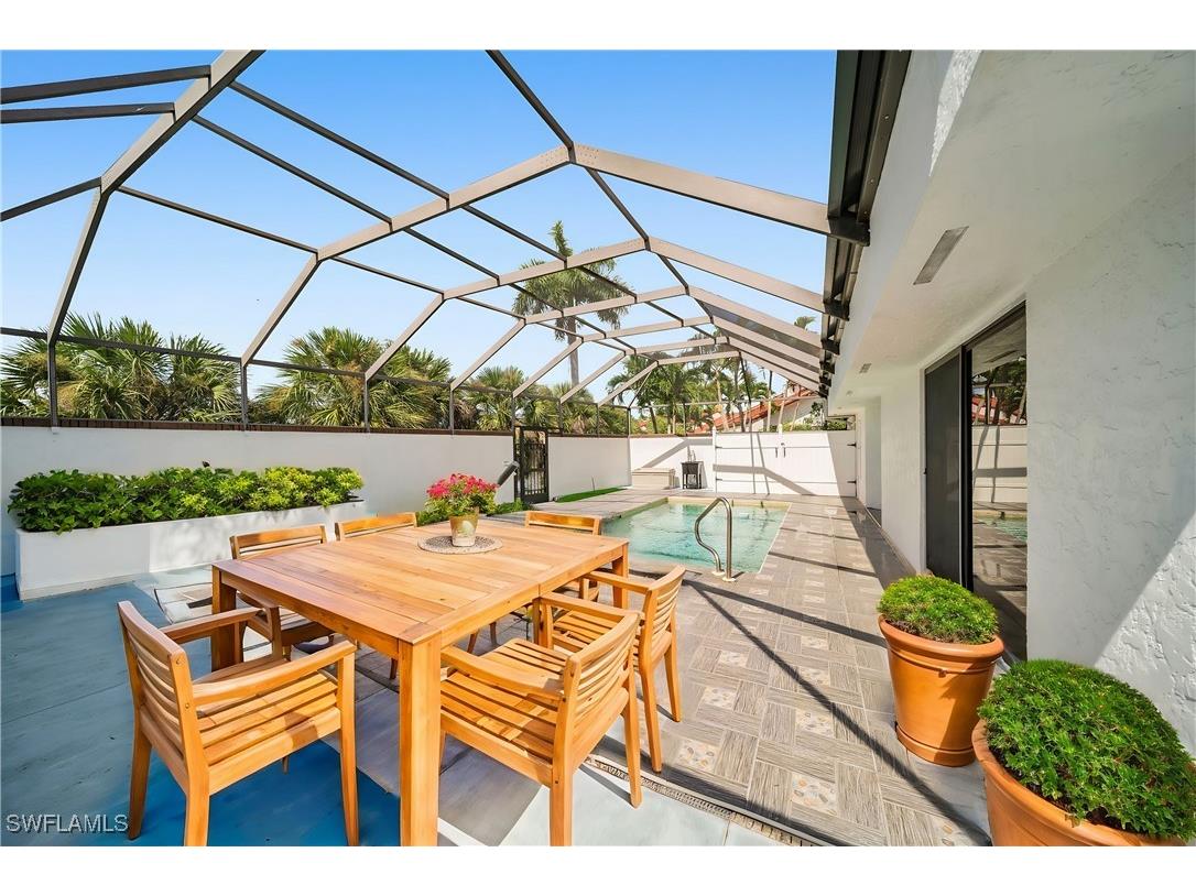 5458 Harbour Castle Drive Fort Myers FL 33907 224074858 image1