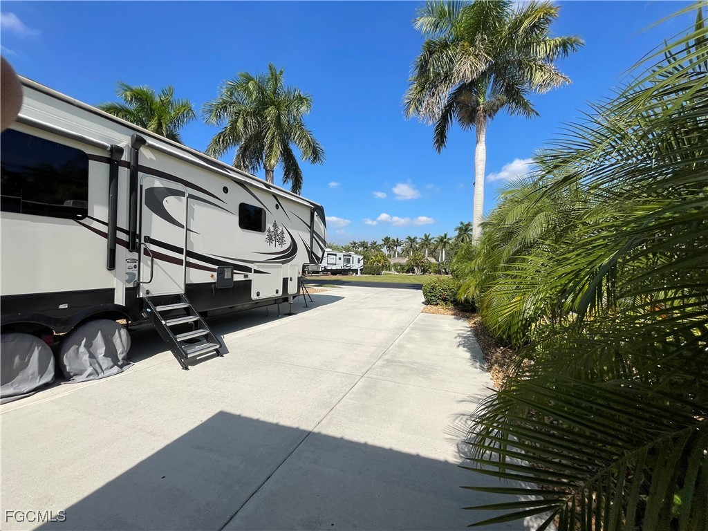 5459 Cypress Trail Resort Circle Fort Myers FL 33905 2025021579 image10
