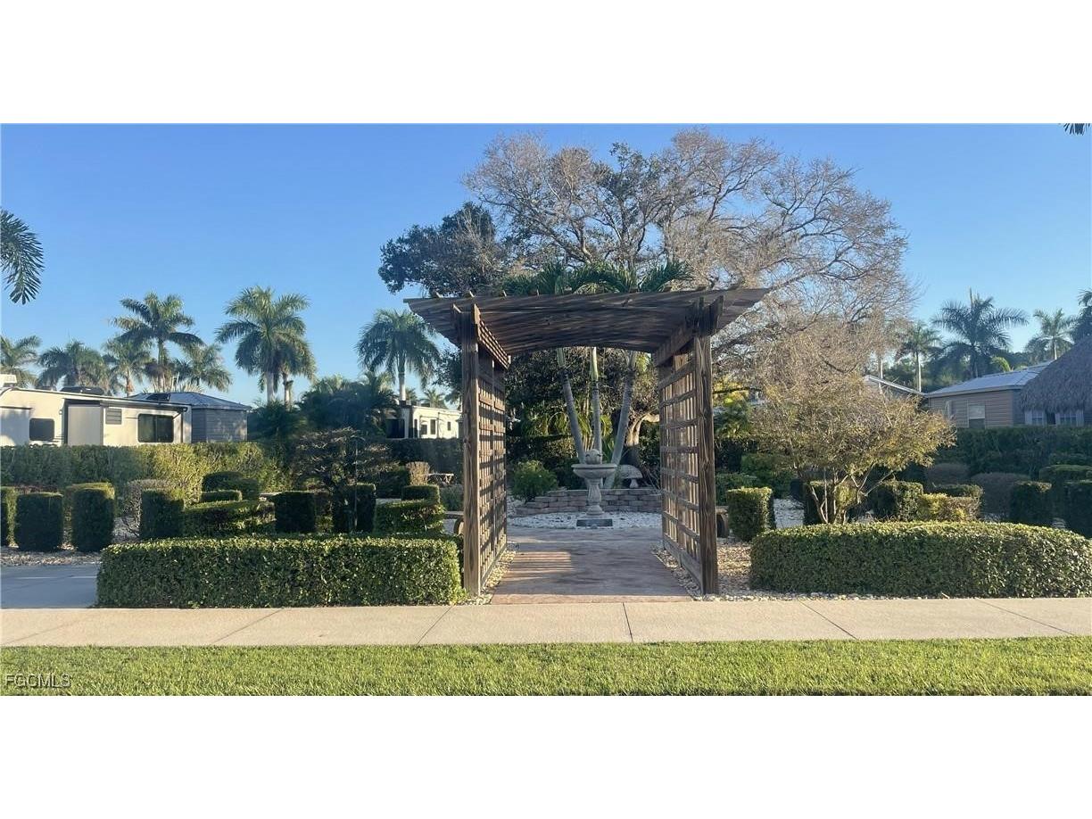 5459 Cypress Trail Resort Circle Fort Myers FL 33905 2025021579 image32