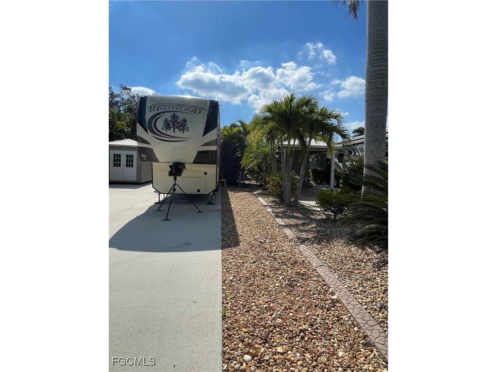 5459 Cypress Trail Resort Circle Fort Myers FL 33905 2025021579 image4