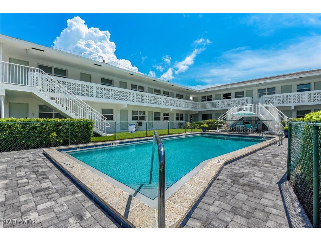546 4th Avenue S #7 Naples FL 34102 225070459 image11