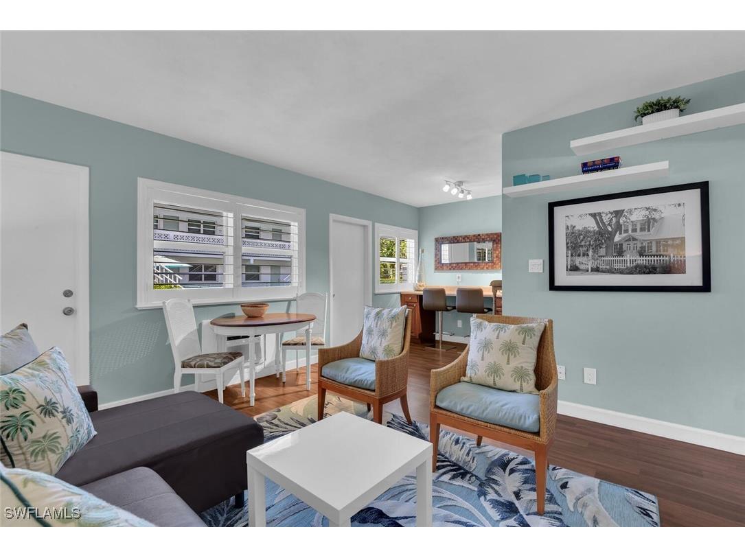 546 4th Avenue S #7 Naples FL 34102 225070459 image3