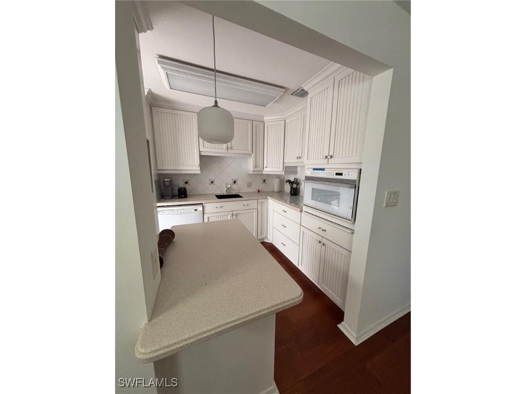 546 Broad Avenue S #546 Naples FL 34102 225067982 image7