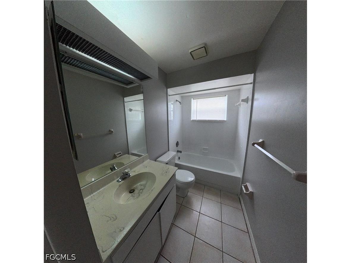 546 Whispering Wind Bend Lehigh Acres FL 33974 2026025201 image7