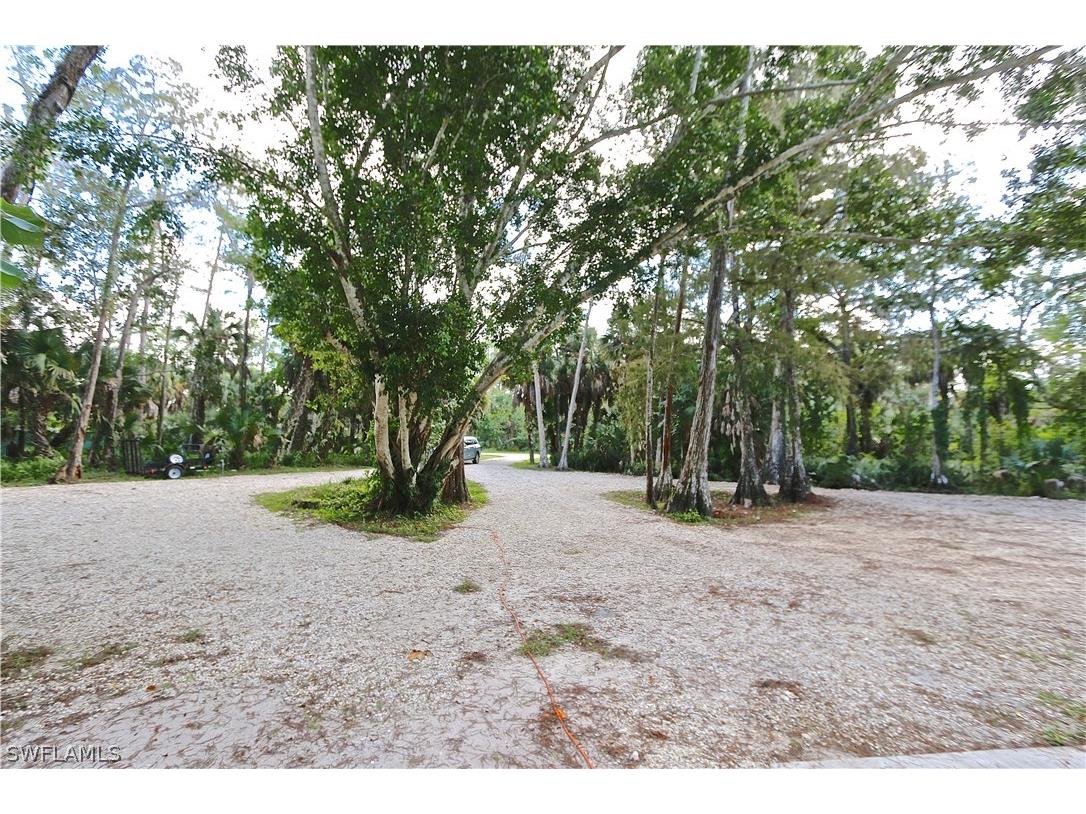 5461 Boxwood Way Naples FL 34116 224038153 image1