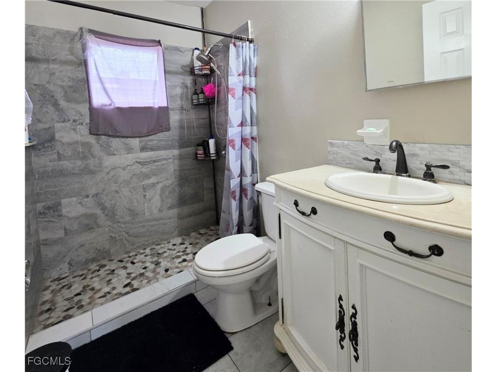 5462/5464 Tenth Avenue Fort Myers FL 33907 2025012715 image18