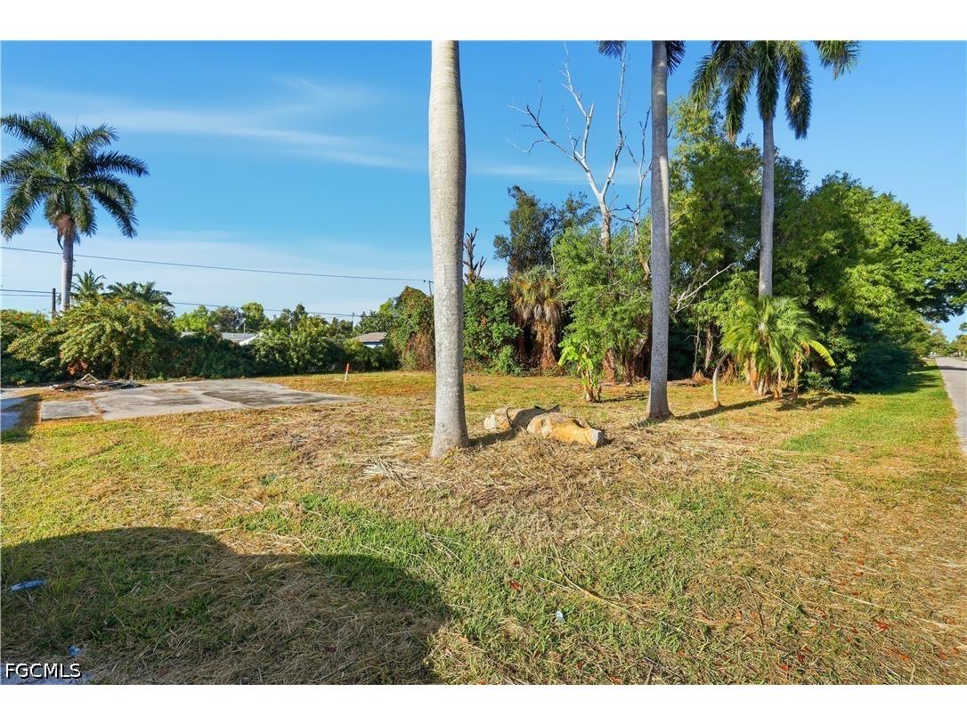 5465 Avenue D Bokeelia FL 33922 2026013788 image1