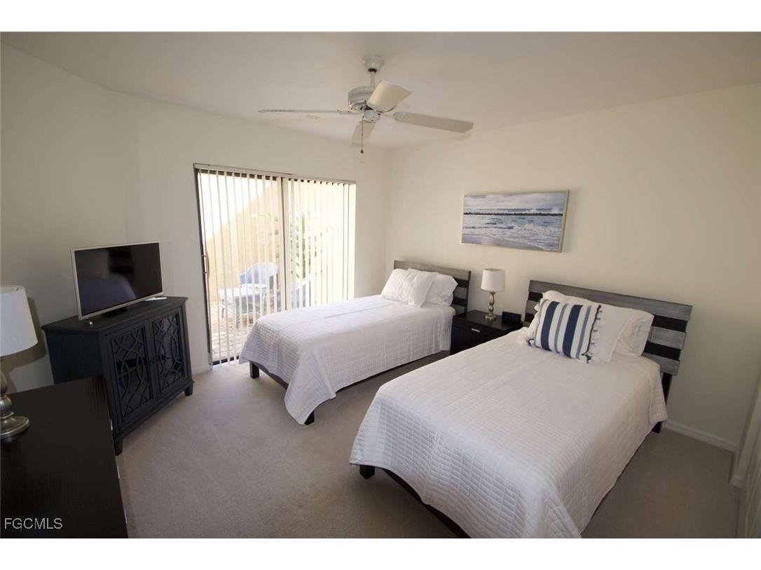 547 Beachwalk Circle Naples FL 34108 2025022264 image12