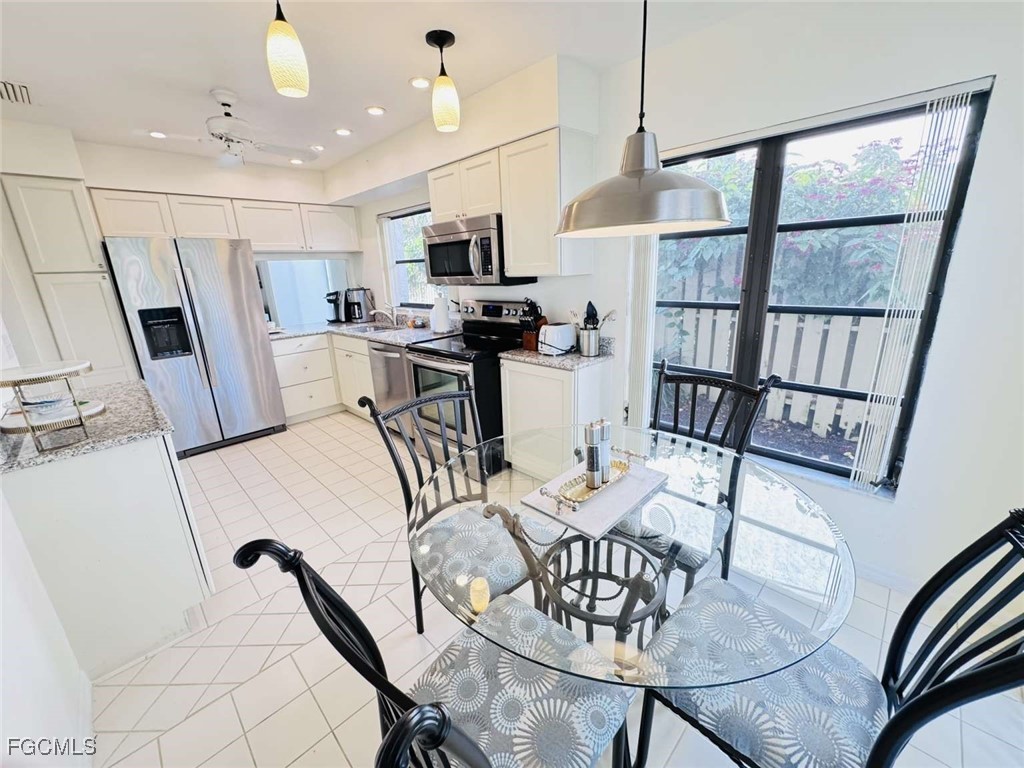 547 Beachwalk Circle Naples FL 34108 2025022264 image7
