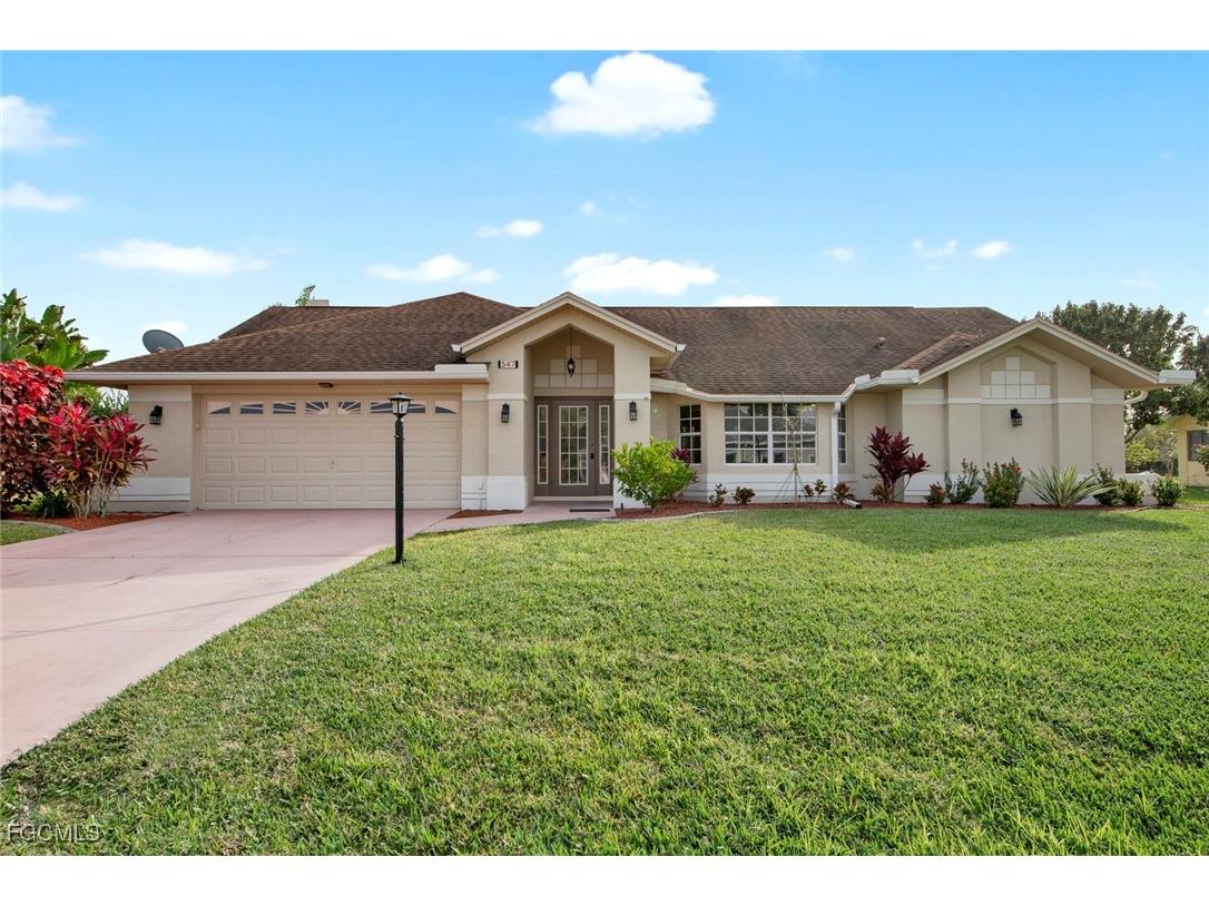 547 Foxcreek Drive Lehigh Acres FL 33974 2025003697 image1
