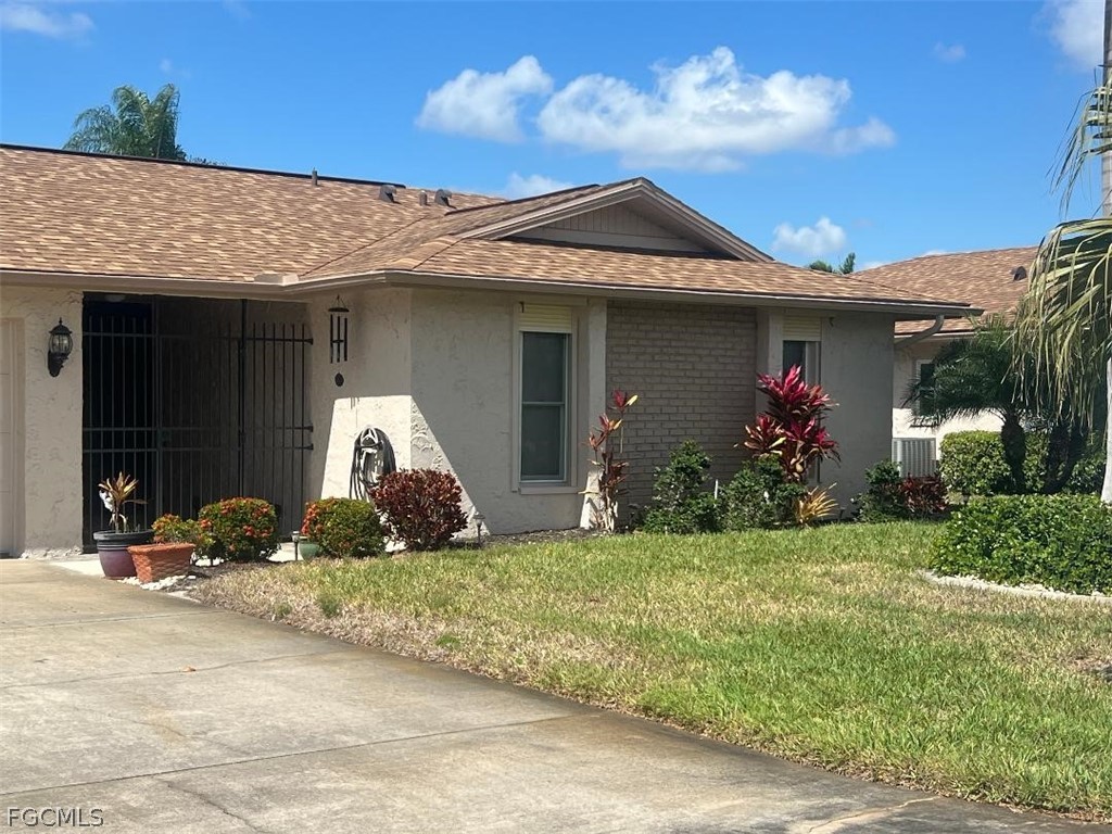 5471 Capbern Court Fort Myers FL 33919 2026013348 image1