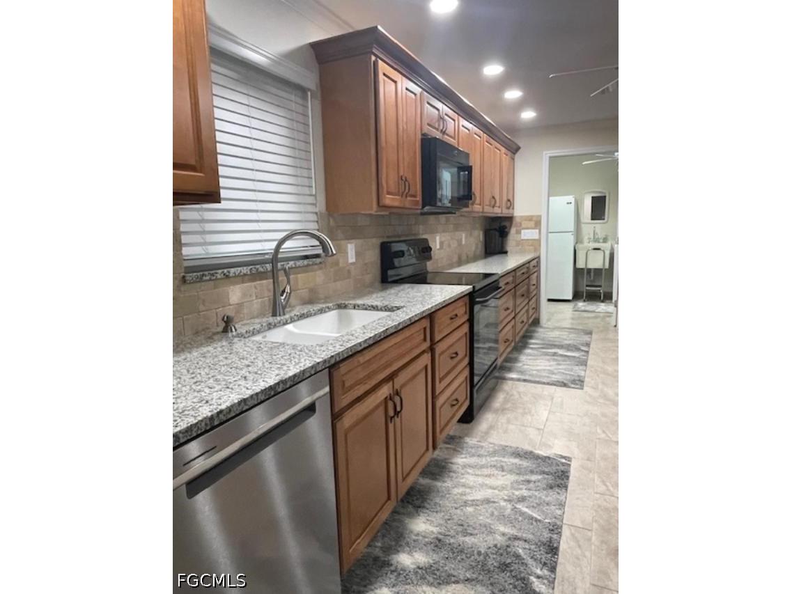 5471 Capbern Court Fort Myers FL 33919 2026013348 image7