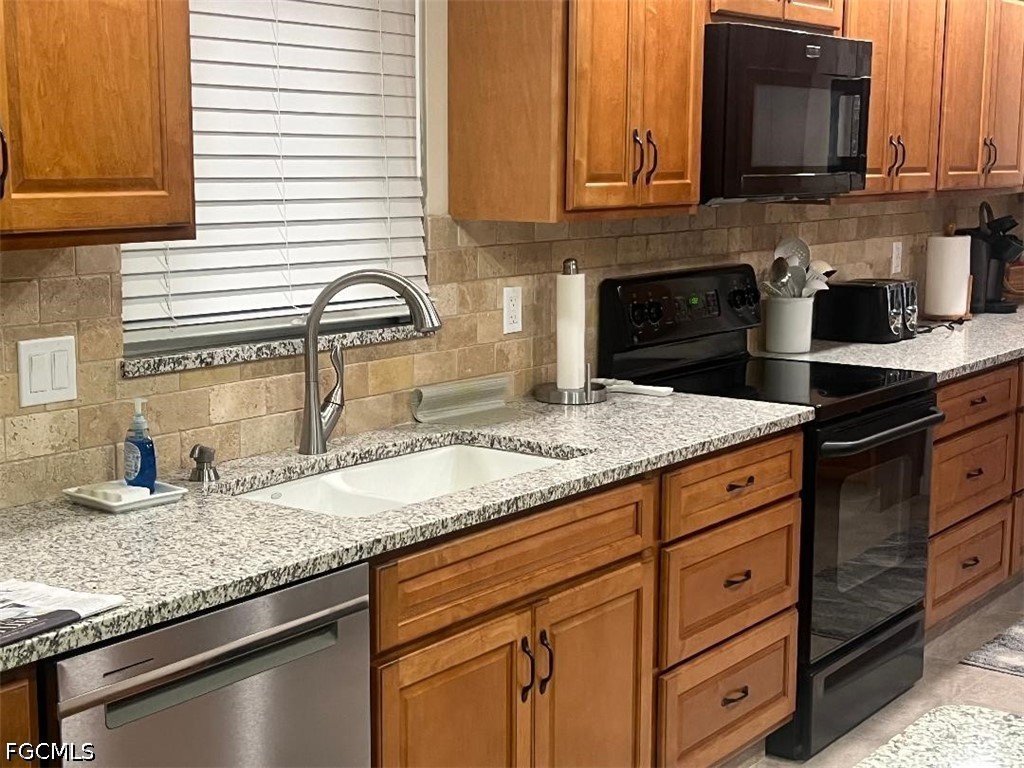 5471 Capbern Court Fort Myers FL 33919 2026013348 image8