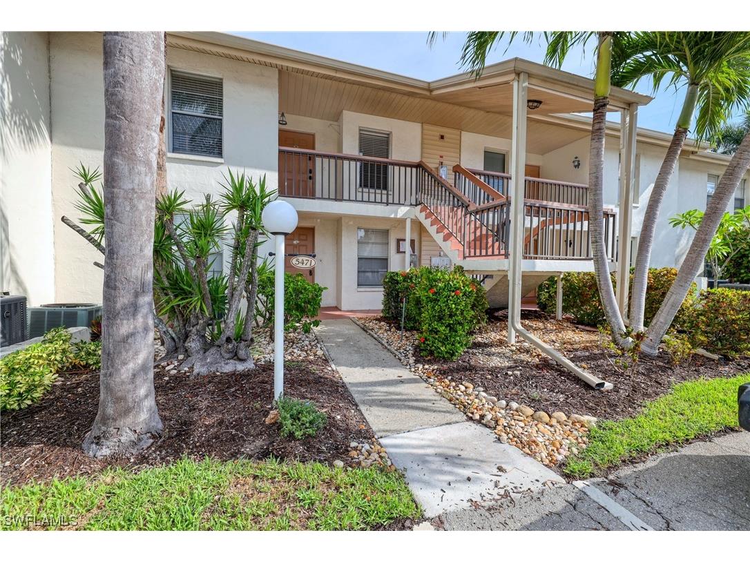 5471 Peppertree Drive #7 Fort Myers FL 33908 223070336 image1