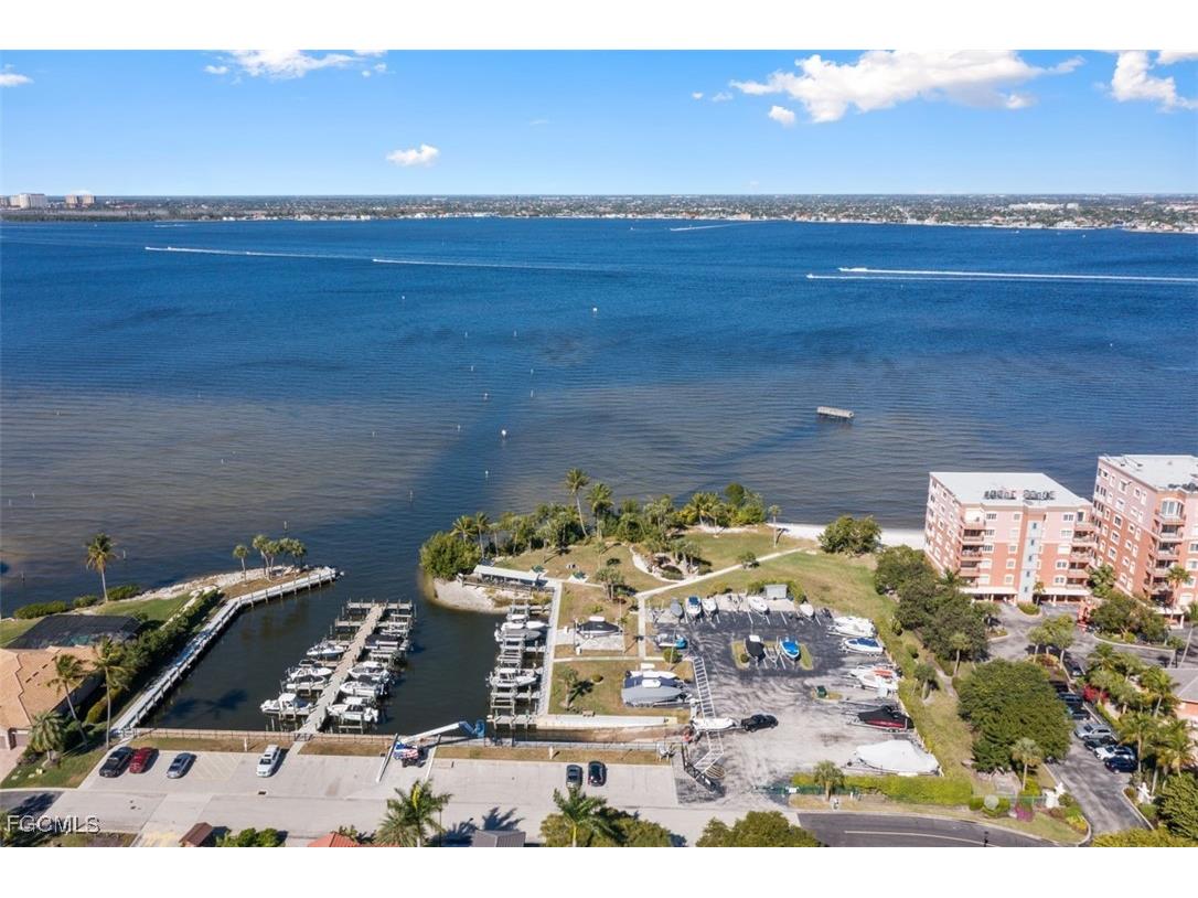 5471 Peppertree Drive #8 Fort Myers FL 33908 2026000688 image32