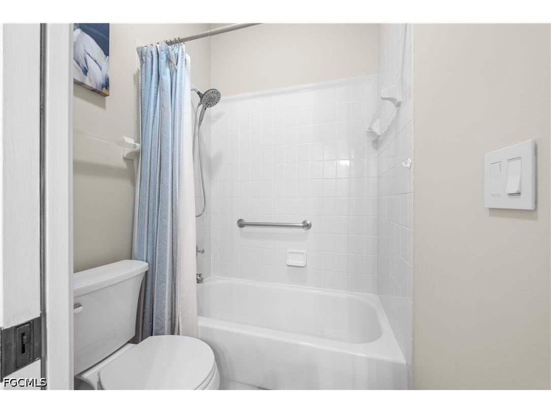 5472 Peppertree Drive Fort Myers FL 33908 2026017586 image14