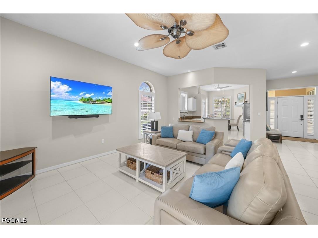 5472 Peppertree Drive Fort Myers FL 33908 2026017586 image6