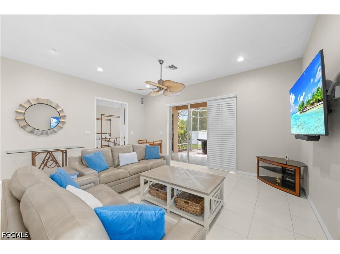 5472 Peppertree Drive Fort Myers FL 33908 2026017586 image9