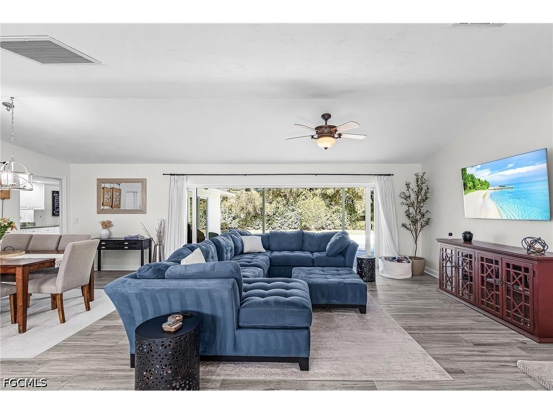 5479 Chablis Lane Fort Myers FL 33919 2026018365 image7