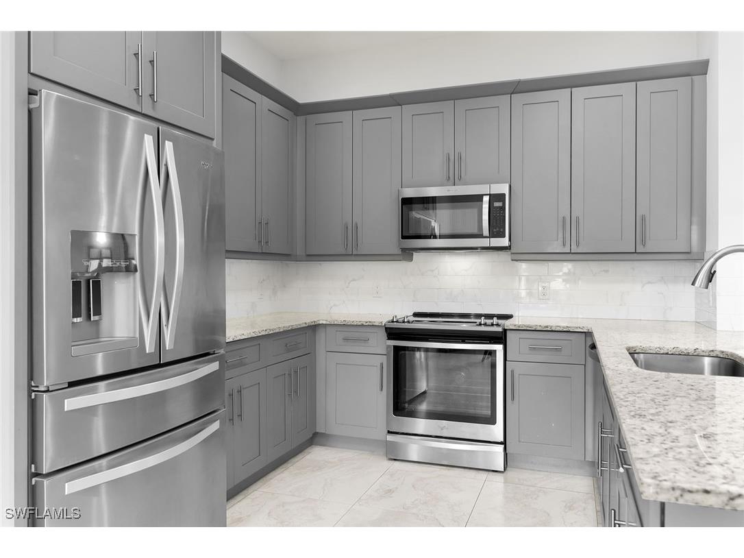 548 47th Avenue NE Naples FL 34120 225081920 image8