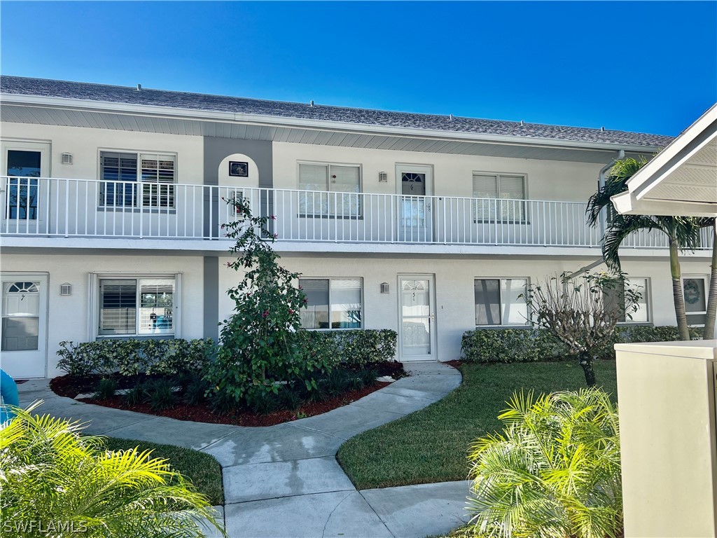 548 Belina Drive #5 Naples FL 34104 223011542 image1
