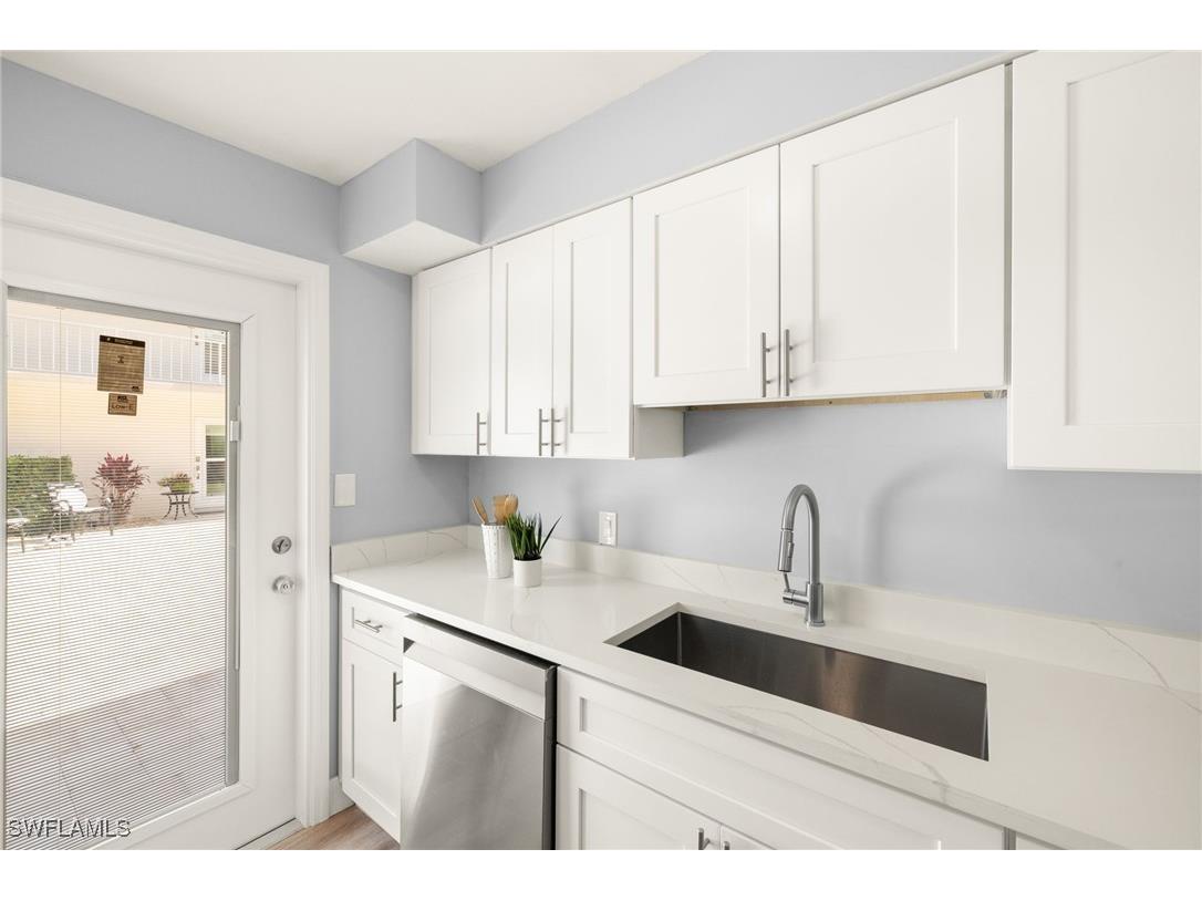 548 Broad Avenue S #548 Naples FL 34102 225053767 image10