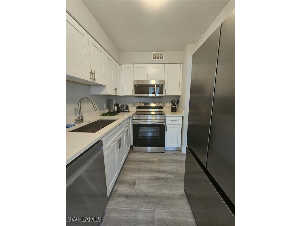 548 Broad Avenue S #548 Naples FL 34102 225053767 image12