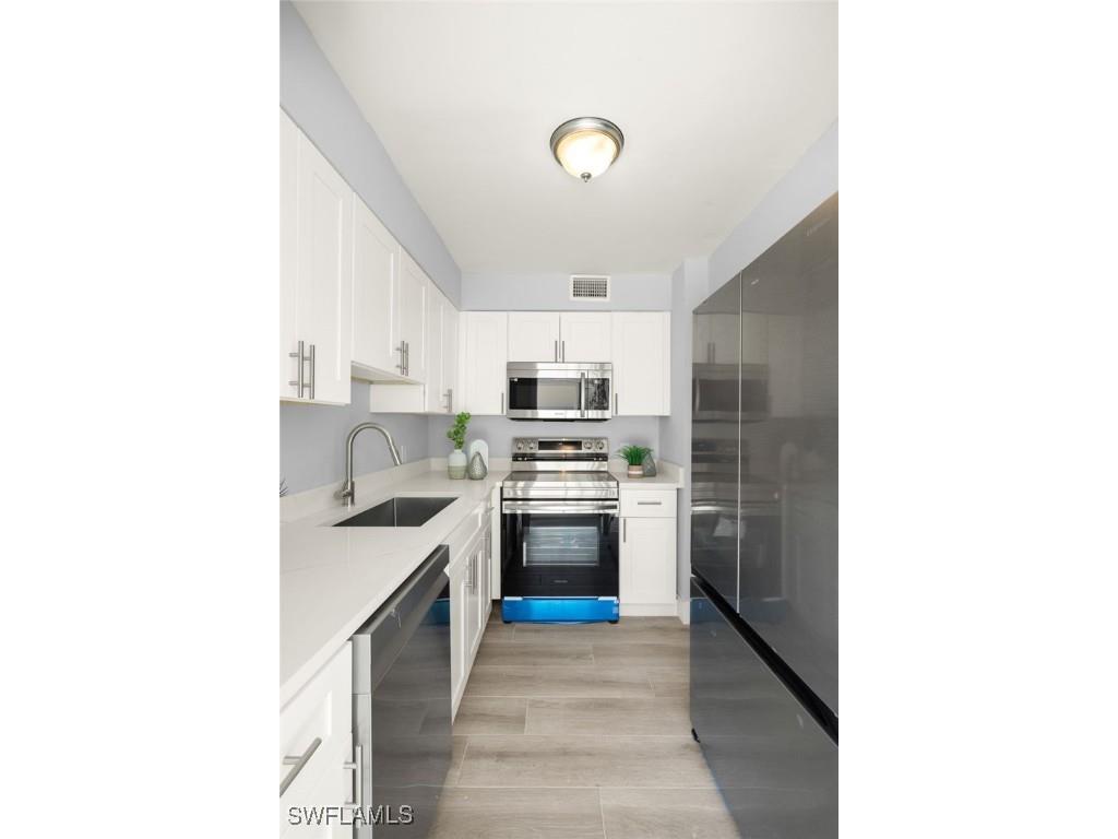 548 Broad Avenue S #548 Naples FL 34102 225053767 image15