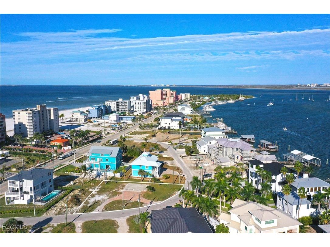 548 Carlos Circle Fort Myers Beach FL 33931 2025026313 image1
