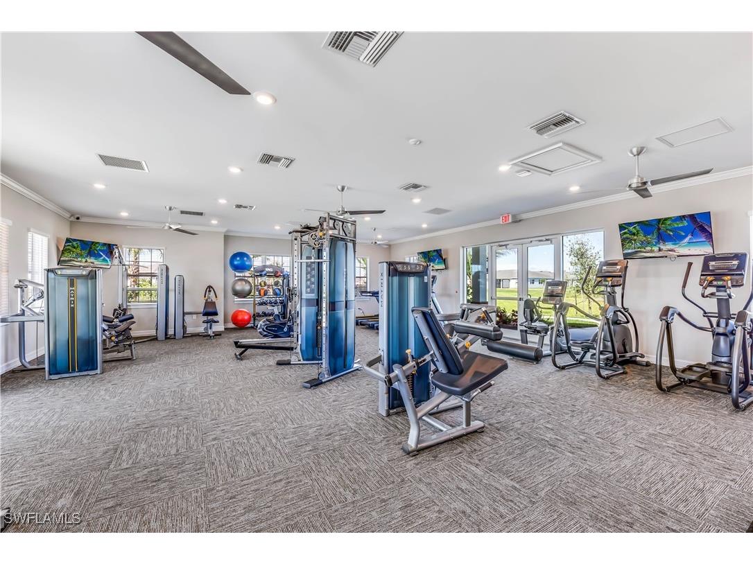 548 Spring Hill Lake Loop Cape Coral FL 33993 225074504 image32