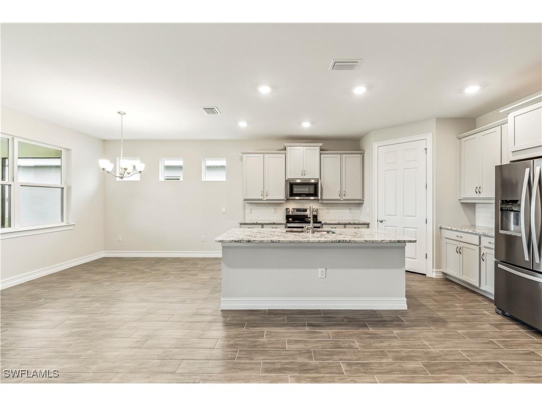 548 Spring Hill Lake Loop Cape Coral FL 33993 225074504 image9