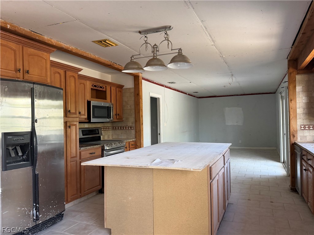 5481 Burnham Court North Fort Myers FL 33903 2026013021 image2
