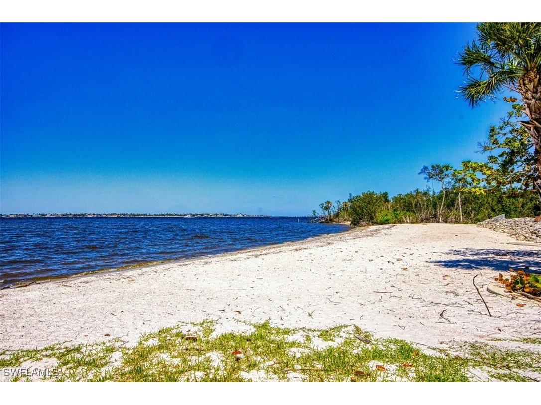 5482 Peppertree Drive Fort Myers FL 33908 225035962 image36